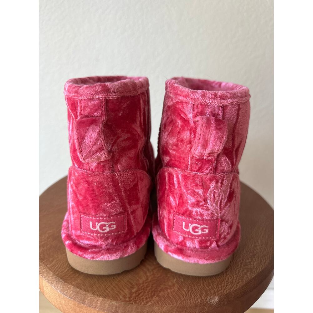 UGG Raspberry Pink Crushed Velvet Mini Boots Shearling Wool Cozy Luxe Size 6 - Picture 2 of 6